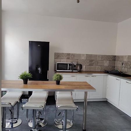 Le Purple, Appartement De Standing En Hypercentre Саргемин Екстериор снимка